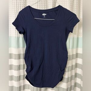 Old Navy fitted maternity tops - set of two